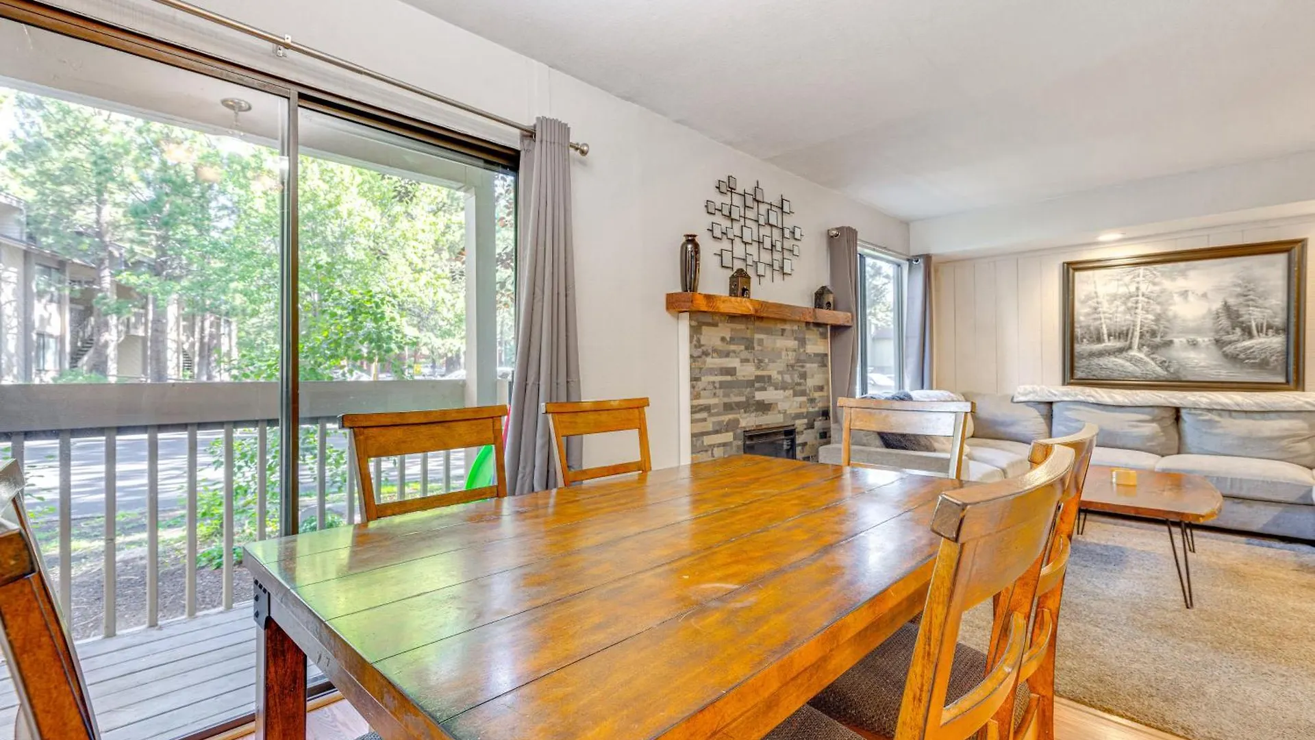Scenic Mammoth Lakes Condo Near Skiing And Hiking! 0*,  United States