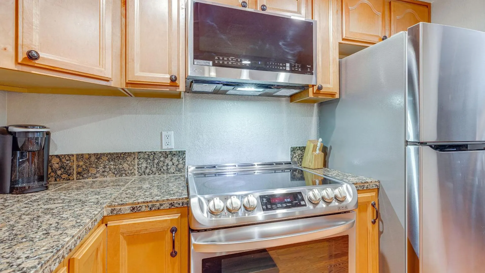 Scenic Mammoth Lakes Condo Near Skiing And Hiking! 0*,  United States
